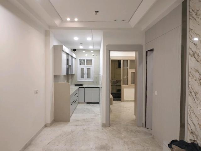 Flat for sale in North Delhi, Deri
