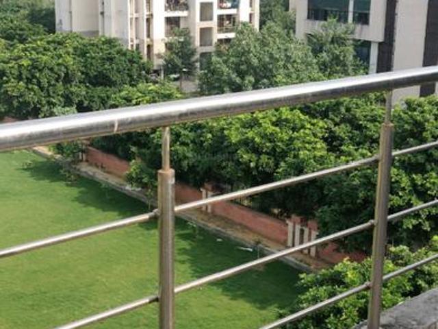 Flat for rent in South West Delhi, Deri