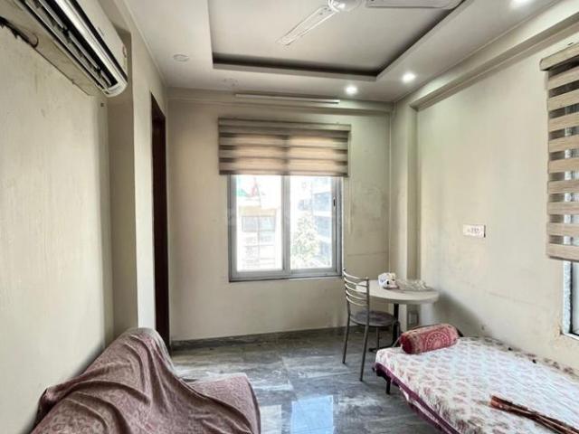 Flat for rent in South West Delhi, Deri