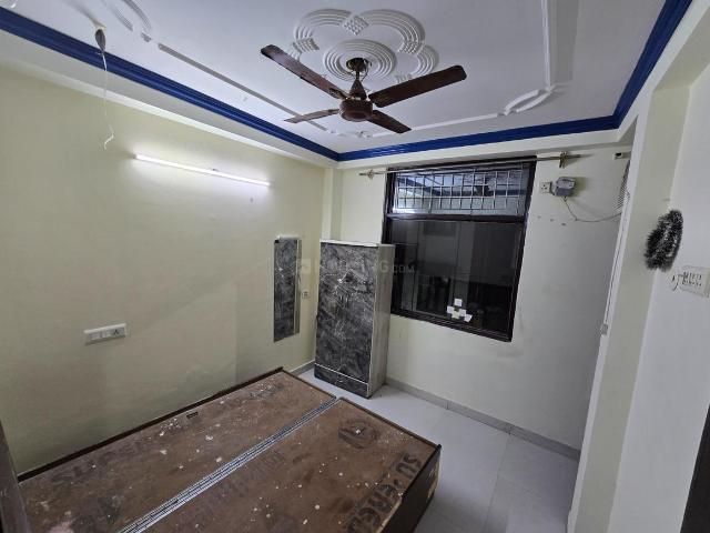 Flat for rent in South West Delhi, Deri