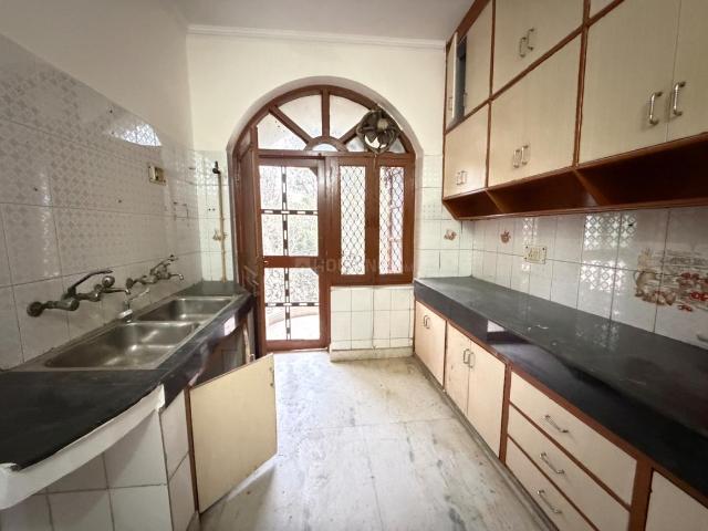 Flat for rent in South West Delhi, Deri