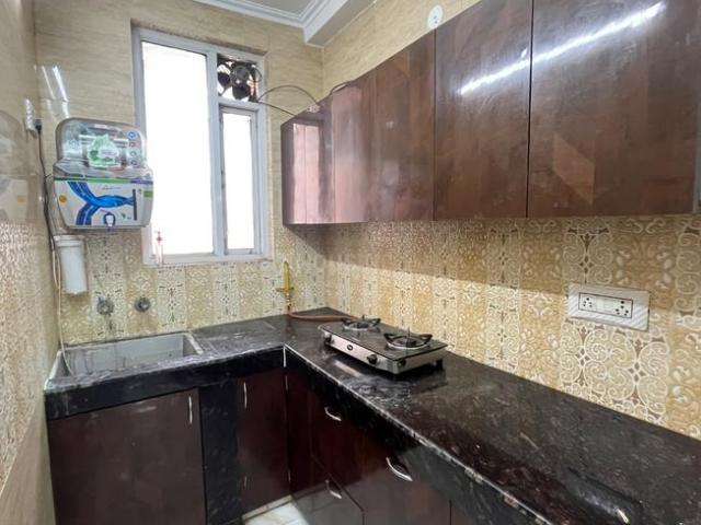 Flat for rent in South West Delhi, Deri