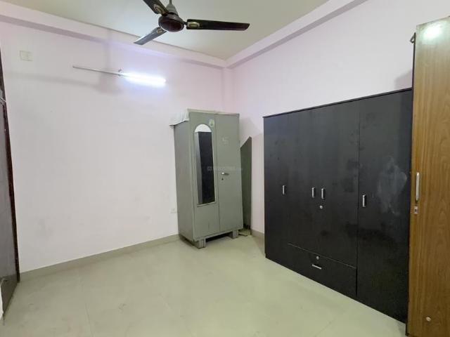 Flat for rent in South West Delhi, Deri