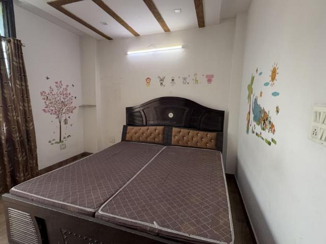 Flat for rent in South West Delhi, Deri