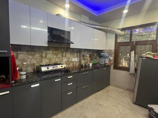 Flat for rent in South West Delhi, Deri