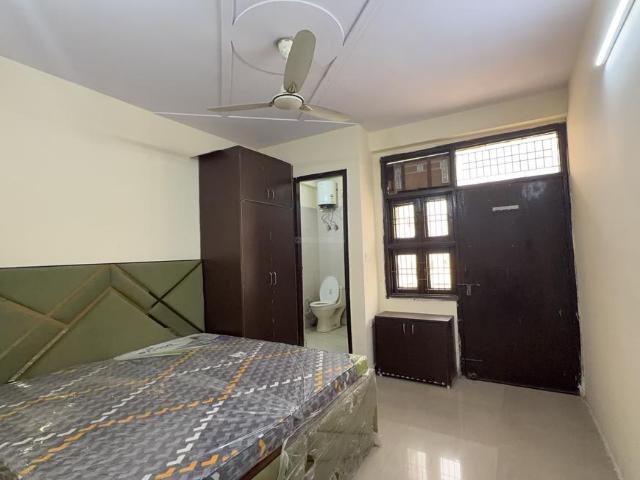 Flat for rent in South West Delhi, Deri