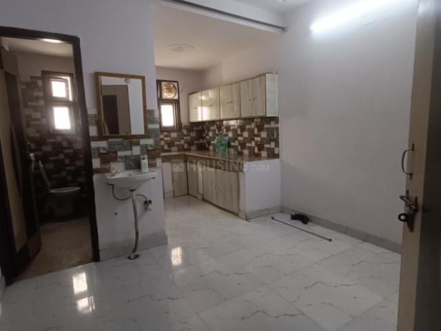Flat for rent in South West Delhi, Deri