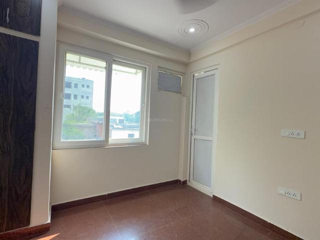 Flat for rent in South West Delhi, Deri