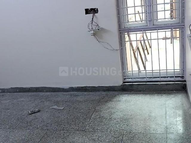 Flat for rent in South West Delhi, Deri