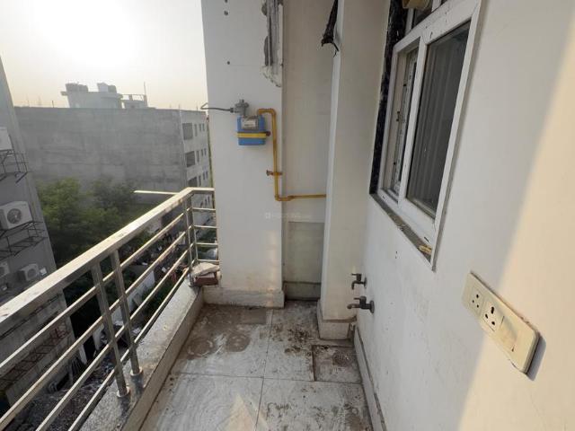 Flat for rent in South West Delhi, Deri