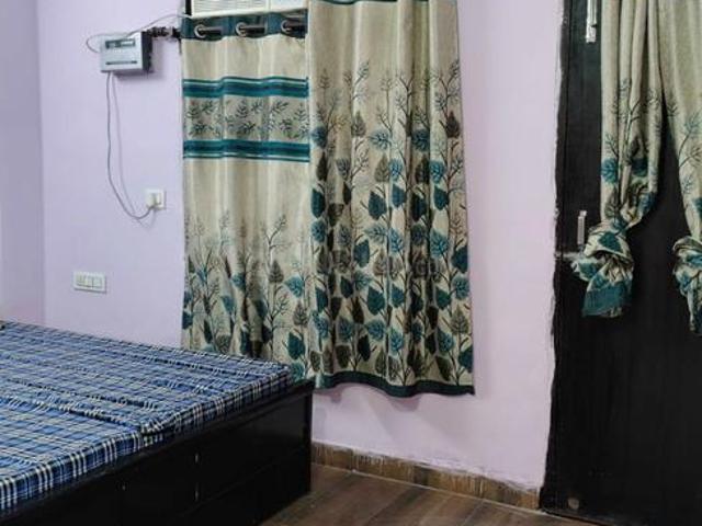 Flat for rent in South West Delhi, Deri
