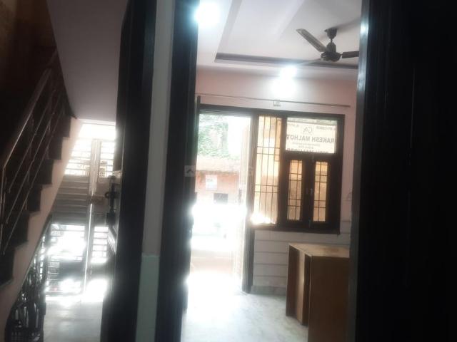 Flat for sale in North West Delhi, Deri
