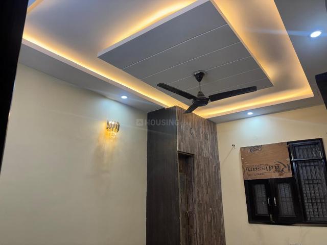 Flat for rent in North West Delhi, Deri