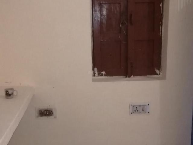 Flat for rent in North West Delhi, Deri