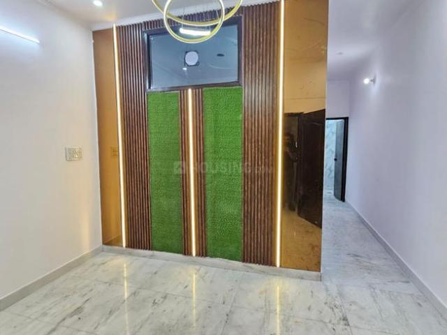 Flat for sale in North West Delhi, Deri
