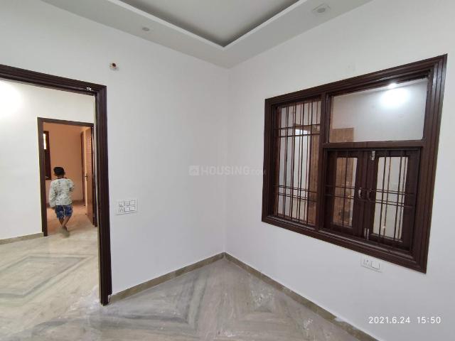 Flat for sale in North West Delhi, Deri