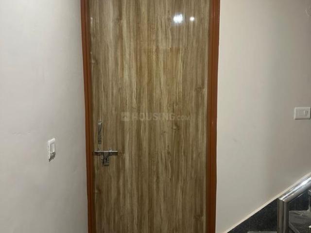 Flat for rent in South West Delhi, Deri
