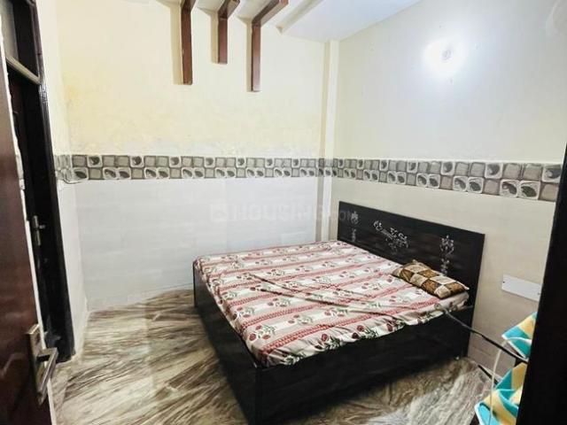 Flat for rent in North West Delhi, Deri