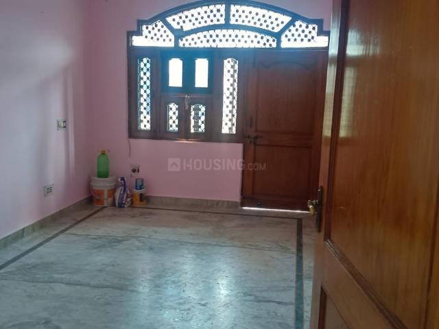 Flat for rent in North West Delhi, Deri