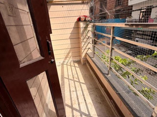 Flat for rent in North West Delhi, Deri