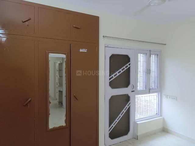 Flat for rent in North West Delhi, Deri