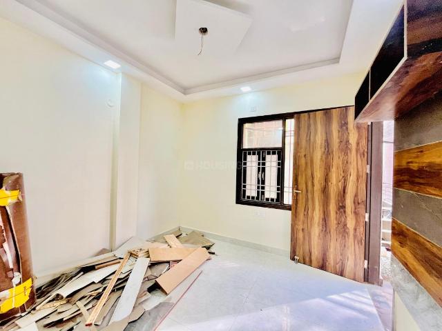 Flat for sale in North West Delhi, Deri