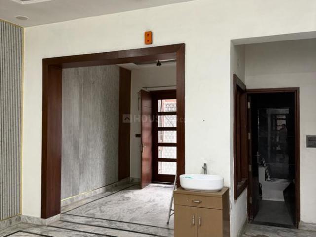 Flat for rent in Hariana