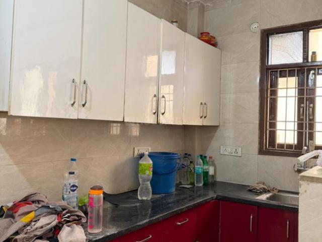 Flat for rent in North West Delhi, Deri