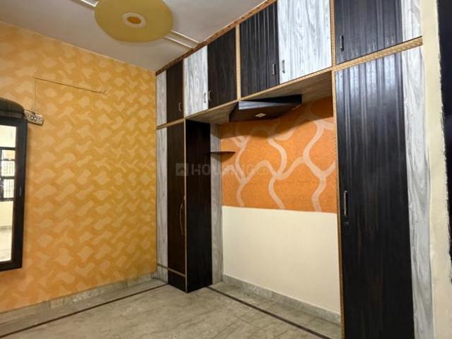 Flat for rent in North West Delhi, Deri