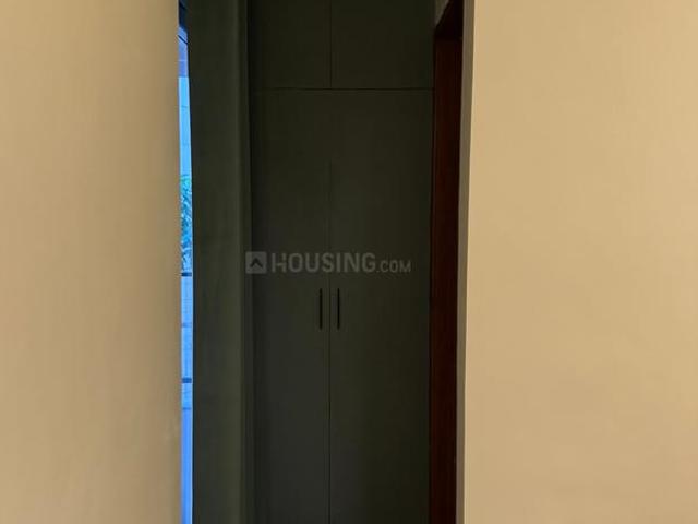 Flat for rent in DLF 5, Gurugram