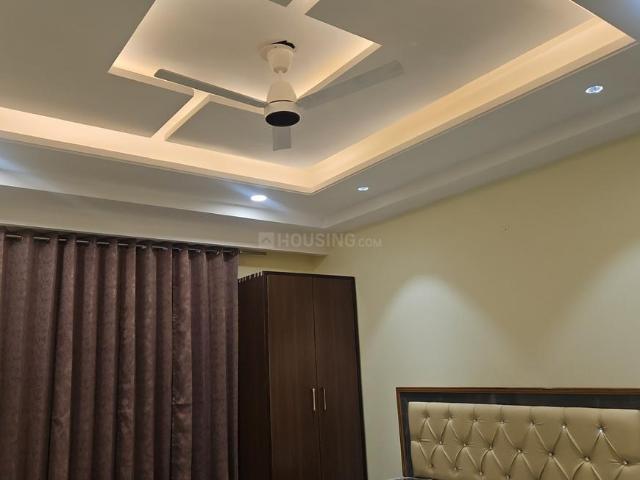 Flat for rent in DLF 5, Gurugram