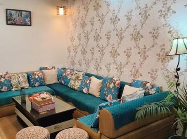 Flat for sale in North West Delhi, Deri