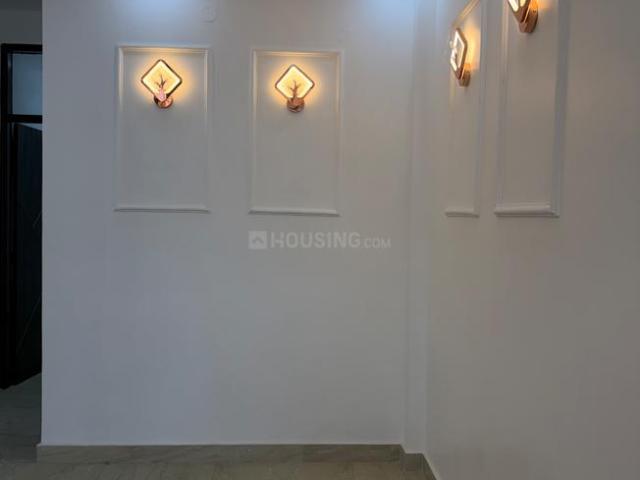 Flat for sale in North West Delhi, Deri