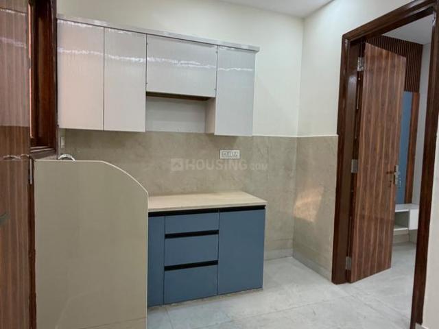 Flat for sale in North West Delhi, Deri