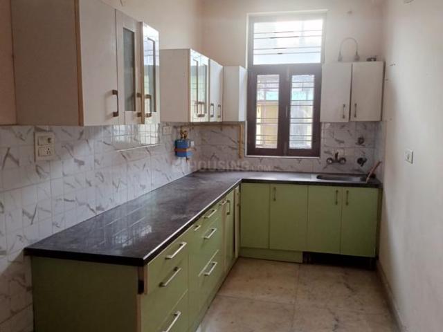 Flat for rent in Sector 70, Noida