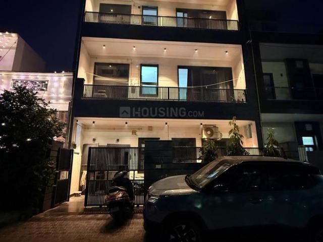 Flat for rent in Hariana