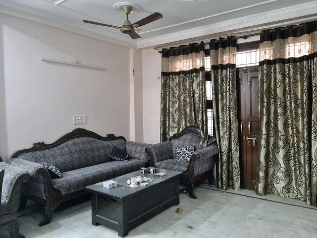 Flat for rent in Deri