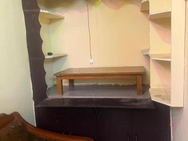 Flat for rent in North West Delhi, Deri