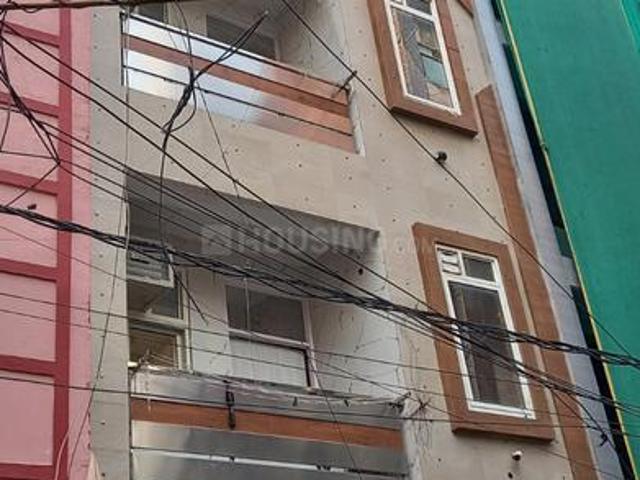 Flat for rent in Shakarpur, Delhi