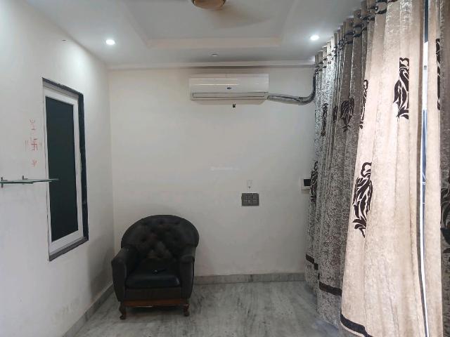Flat for rent in North West Delhi, Deri