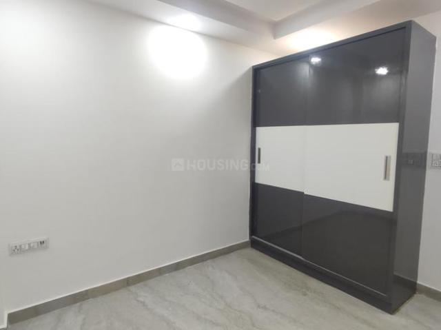 Flat for sale in North West Delhi, Deri