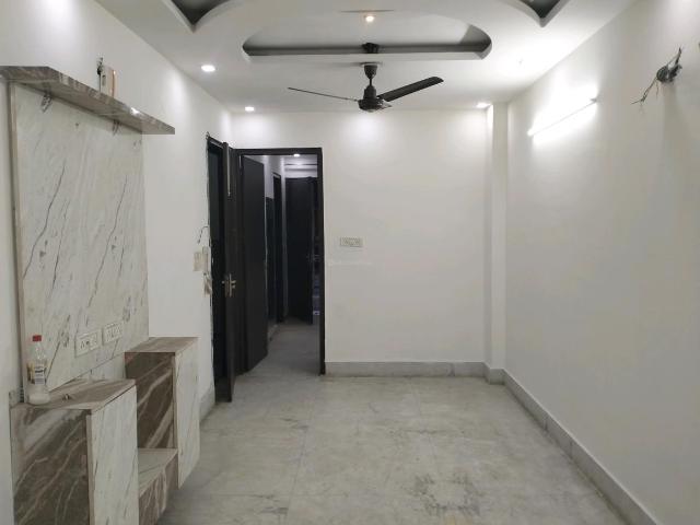 Flat for rent in Shalimar Bagh, Delhi