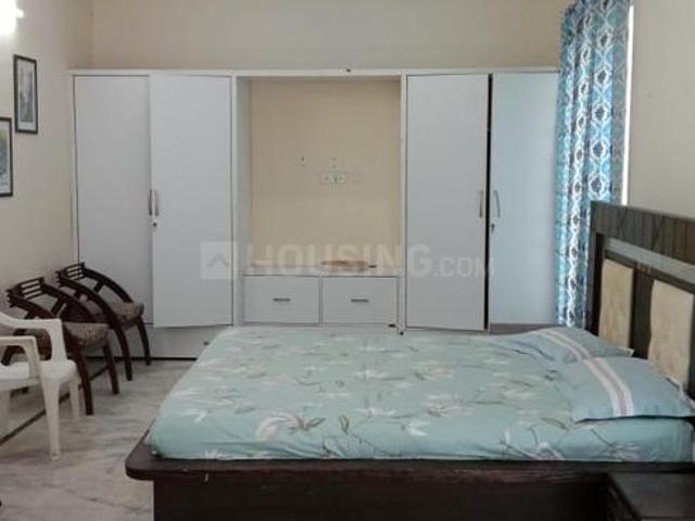 Flat for rent in North West Delhi, Deri