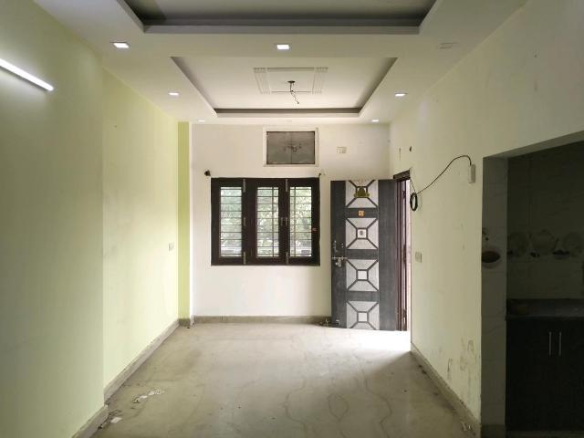 Flat for rent in North West Delhi, Deri