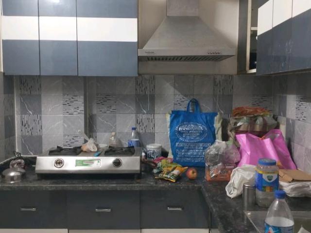 Flat for rent in North West Delhi, Deri