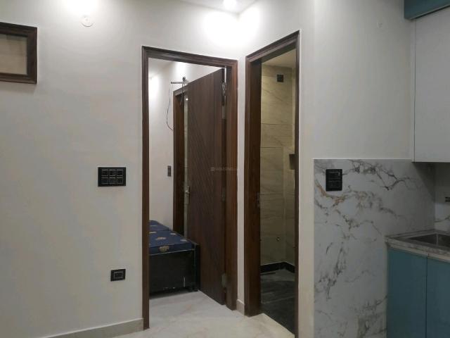 Flat for sale in North West Delhi, Deri