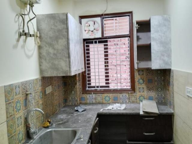 Flat for sale in Abdullahpur
