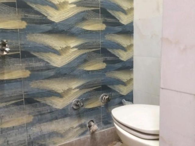 Flat for sale in North West Delhi, Deri