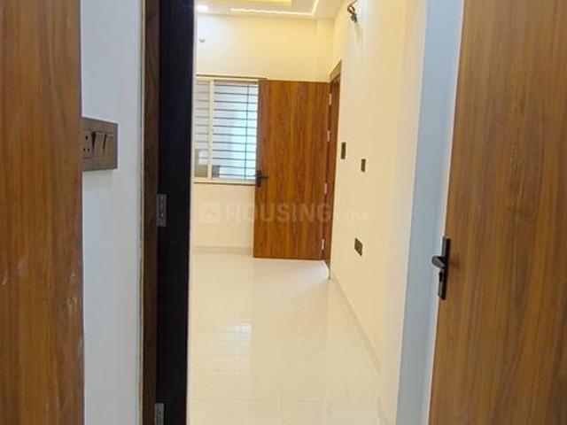 Flat for rent in Madya