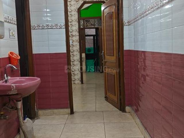 Flat for rent in West Delhi, Deri